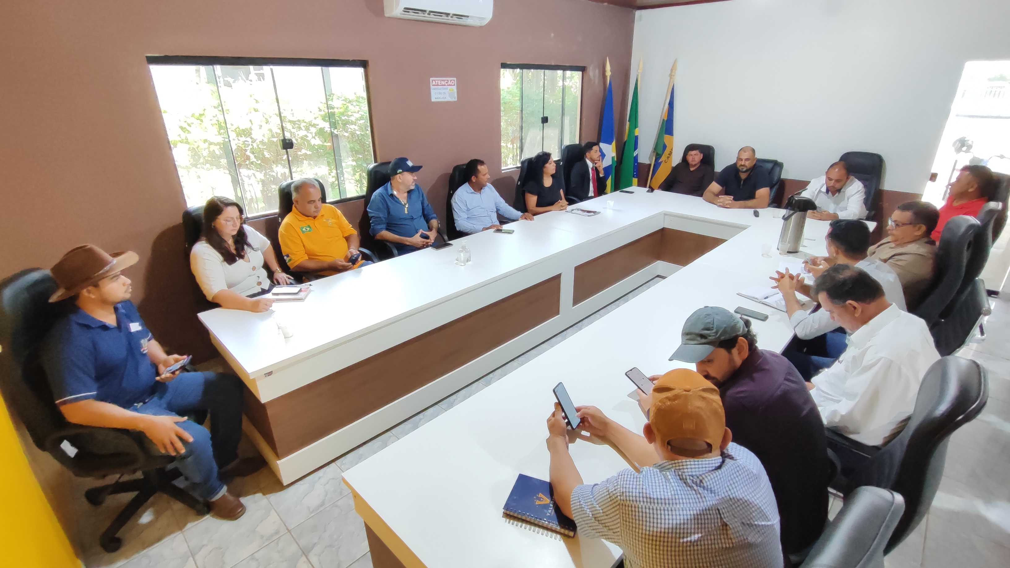 Reunião entre os Municípios de Campo Novo de Rondônia e Buritis.